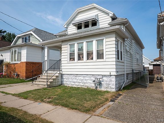 3rd image of 118 Hedwig Ave