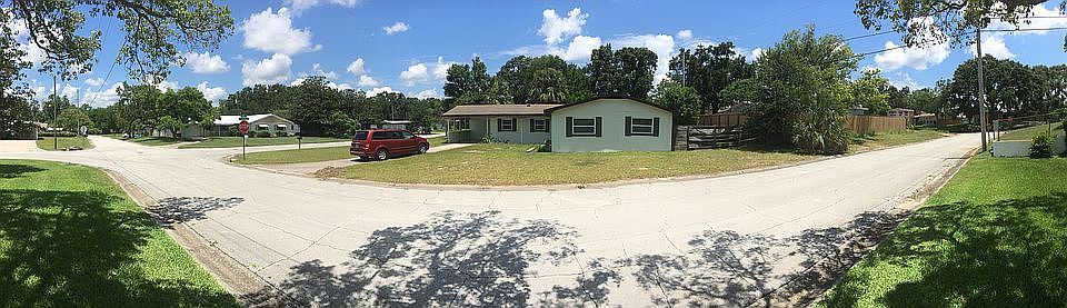An eye-catching, corner lot