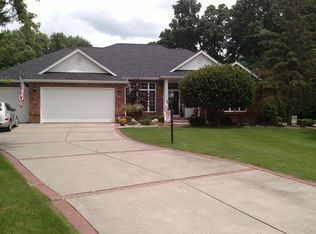 21323 Cheri Ln E, Bristol, IN 46507