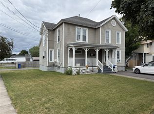 202 Van Buren St, Newark, NY 14513
