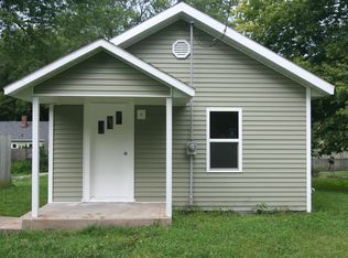 317 W 10th St N, Newton, IA 50208