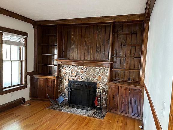 3rd image of 7 Grove St