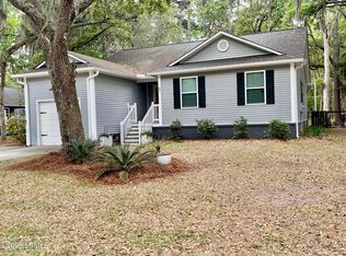 7 Canopy Ln, Saint Helena Island, SC 29920