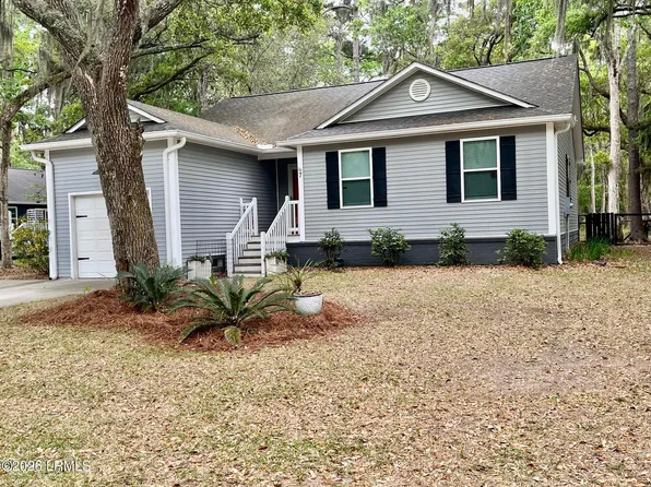 7 Canopy Ln, Saint Helena Island, SC 29920