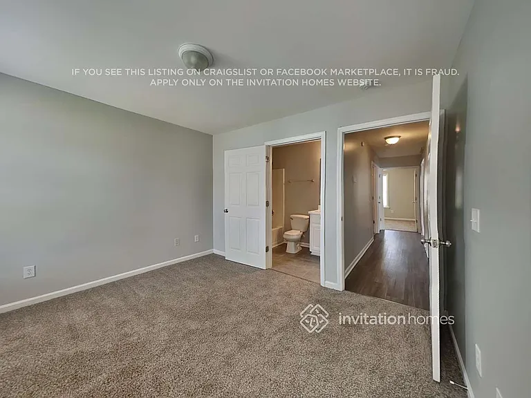 101 Blackthorne Ct — Photo 8