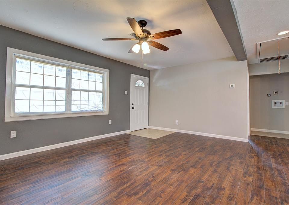 1st image of 3113 McCrarey Dr