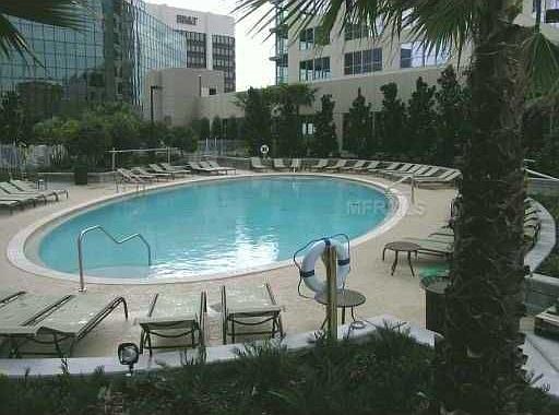 5th image of 155 Court Ave #2305
