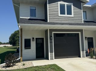 818 N High St #1, Aberdeen, SD 57401