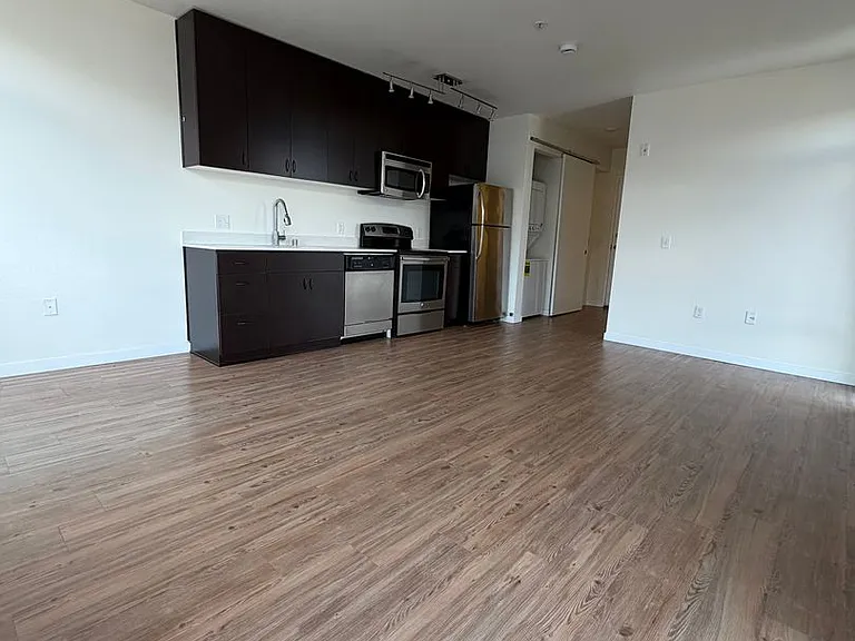 The Local 418 — Photo 35