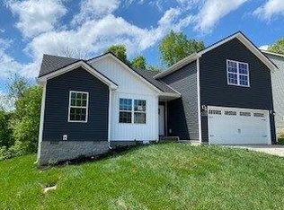 1120 Old Charlotte Trce, Clarksville, TN 37040