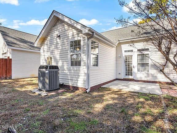 3rd image of 3820 Mayfield Court