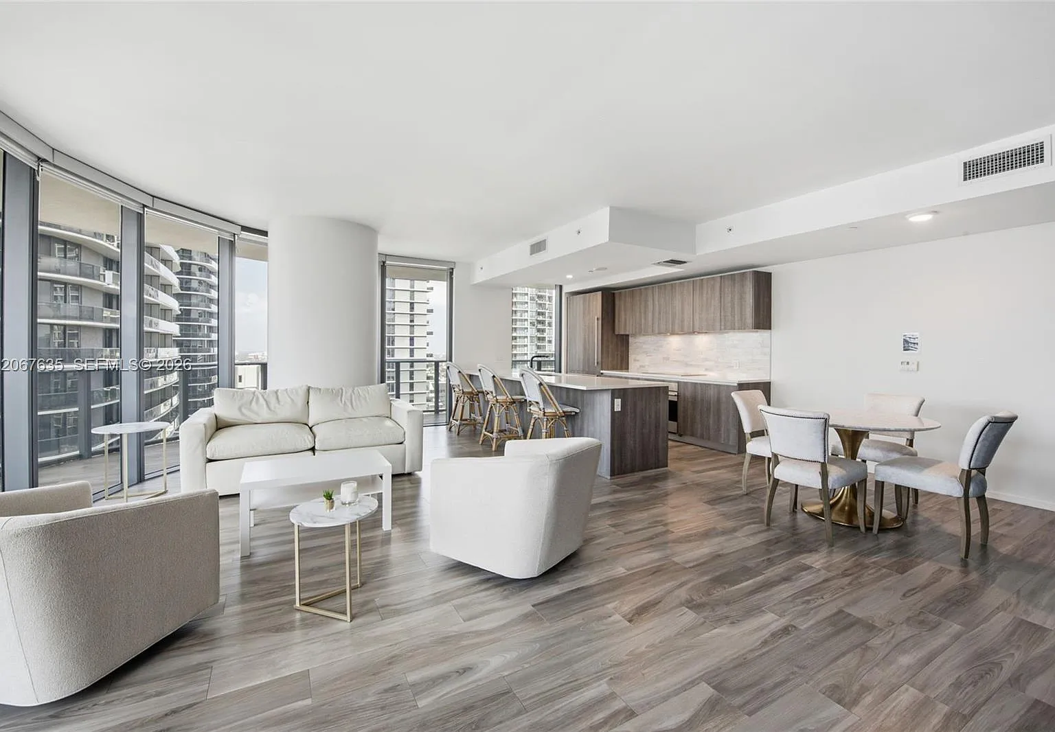 801 Sma Residences Condo — Photo 3