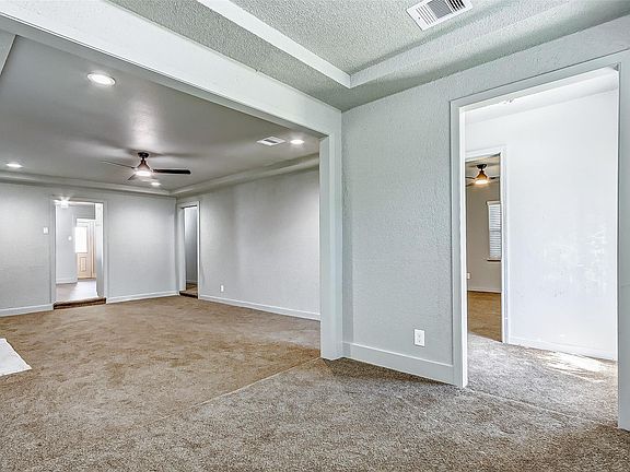 2nd image of 5211 Farmer St