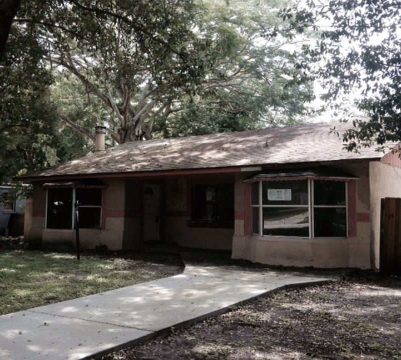 1st image of 134 Country Club Dr