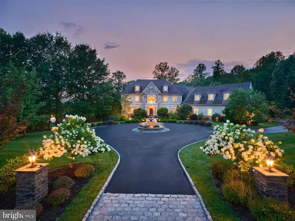 203 Wecks Pond Rd, New Hope, PA 18938