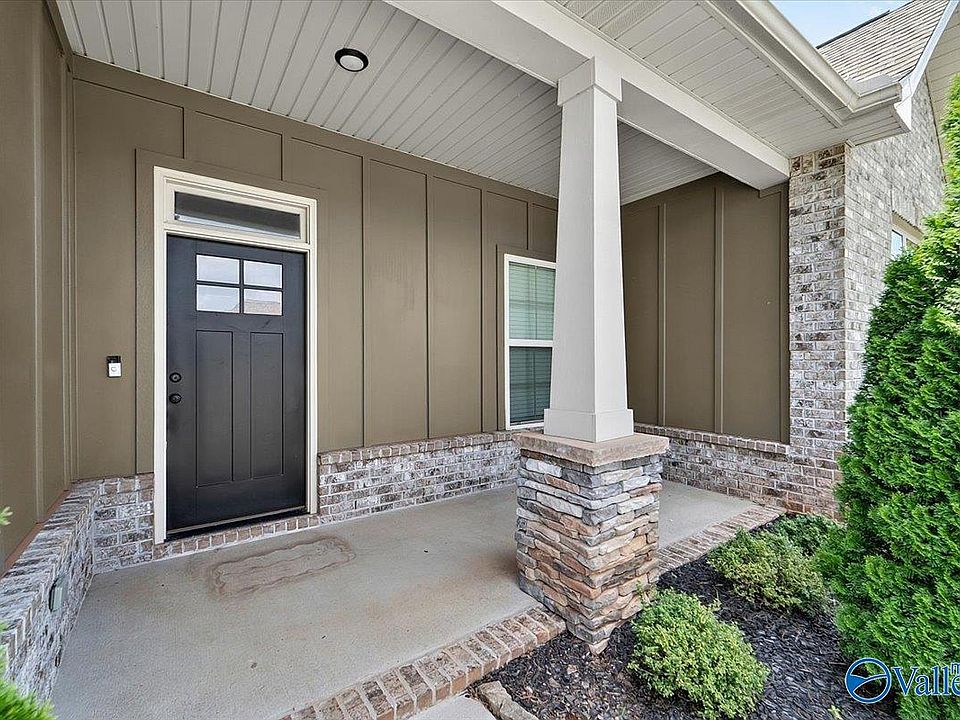 1st image of 117 Amanda Deann Dr