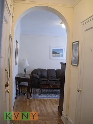 Rented by KVNY Soho | media 34