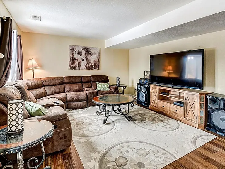 504 S Laredo Cir #1 — Photo 13