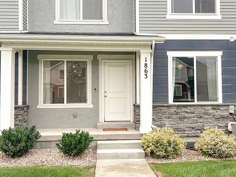 1863 S 460 W — Photo 15