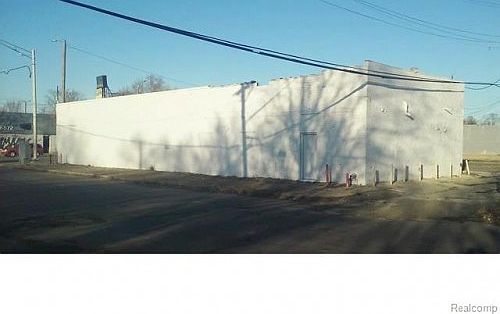2nd image of 6881 W Warren Ave