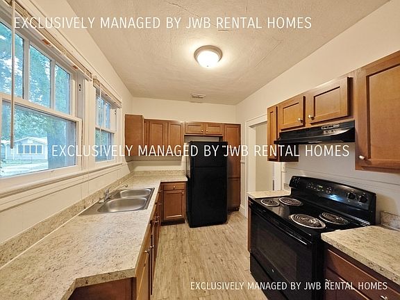 4th image of 6601 Sunset Dr