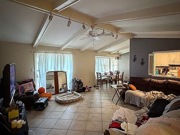 5th image of 1509 Martin Ave