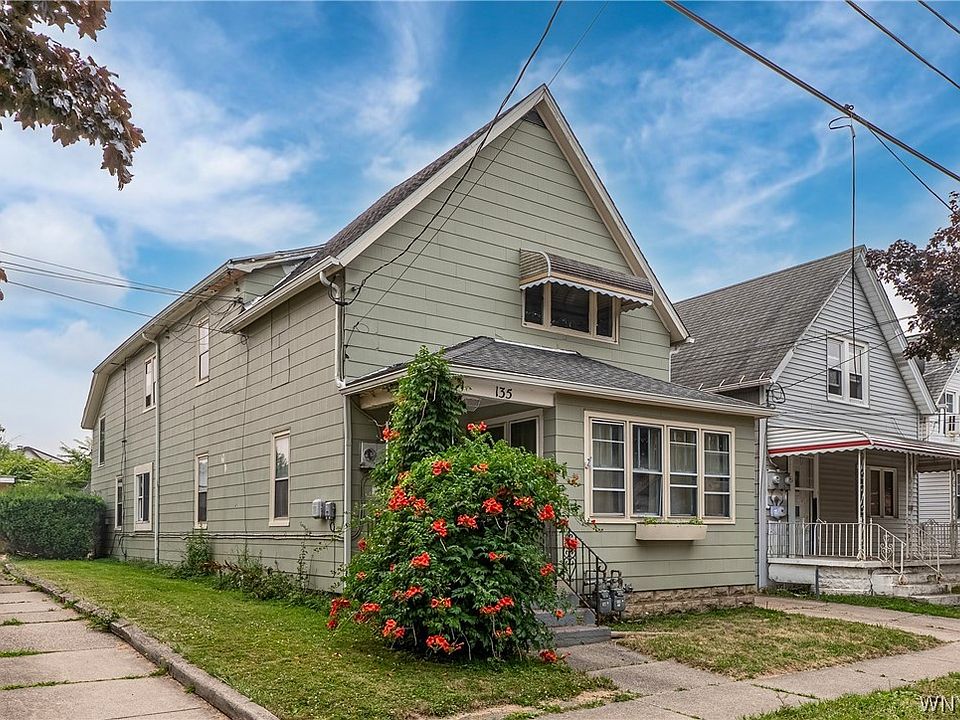 1st image of 135 Schiller St