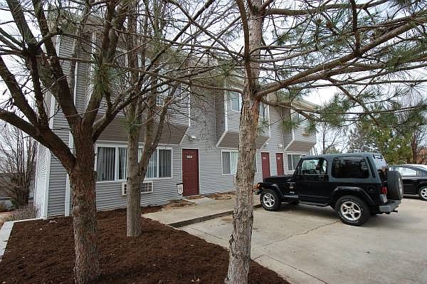 1st image of 1047 N Molly Ct