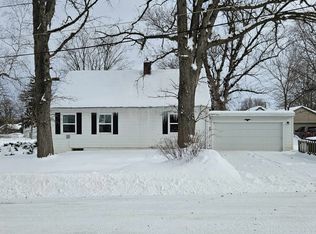 977 5th St, Green Bay, WI 54304