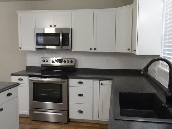5th image of 1601 E Osage Ave