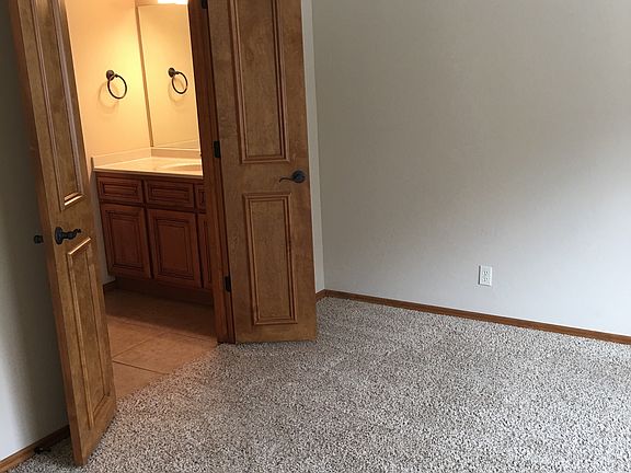 4th image of 12600 N Rockwell Ave Unit 16