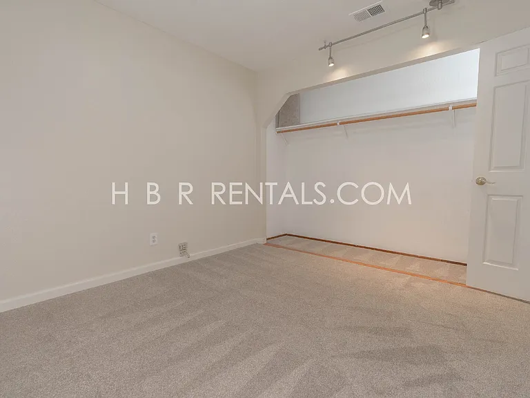 2865 Morgan Dr — Photo 28