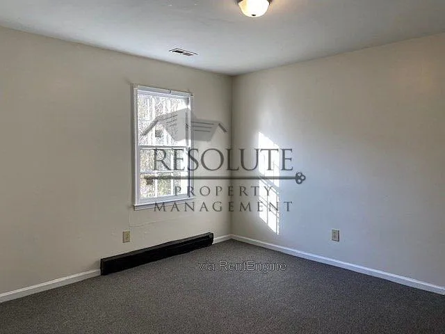 2420 Keith Dr — Photo 8