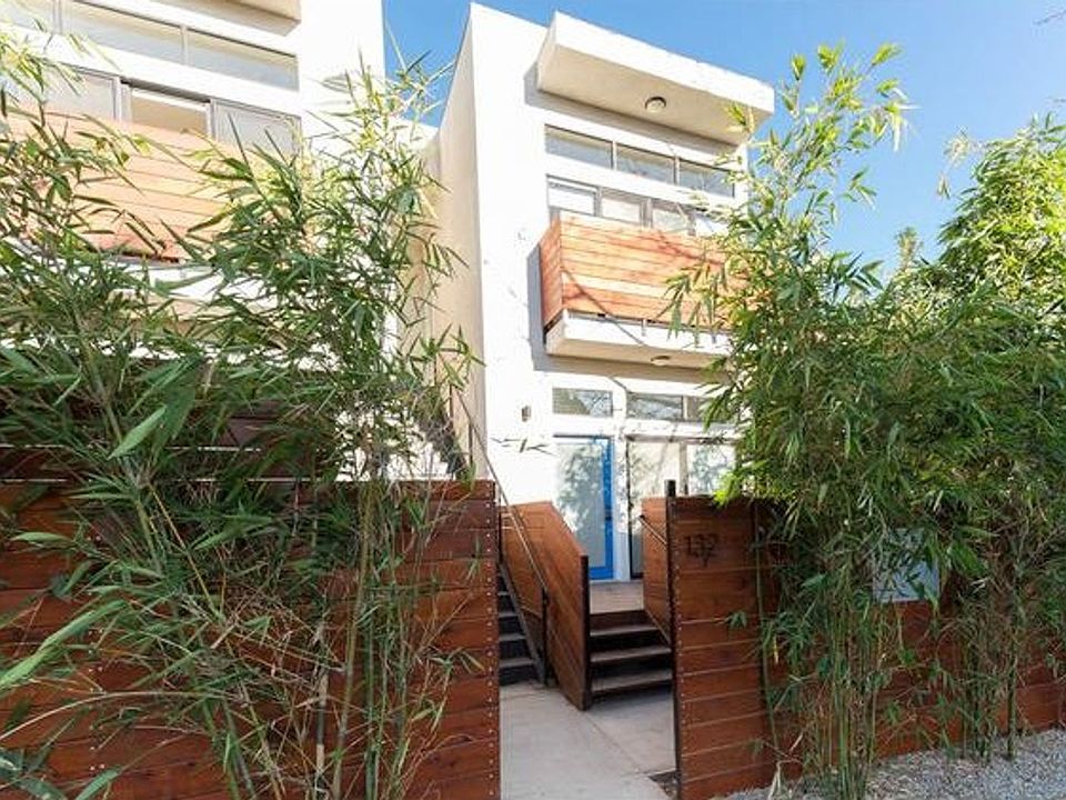 1st image of 132 N Alvarado St #3
