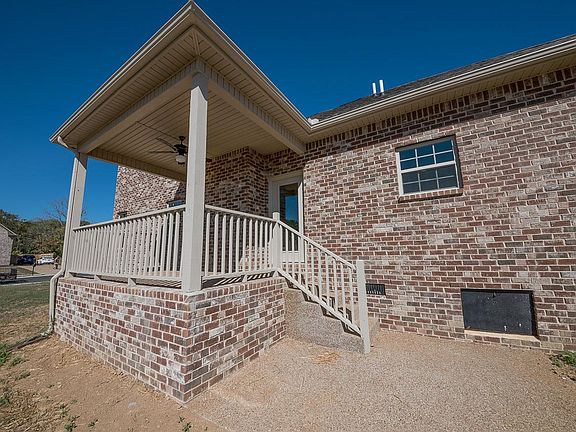 3rd image of 209 McReevy Dr