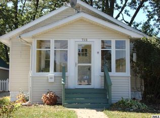 712 17th St, Jackson, MI 49203