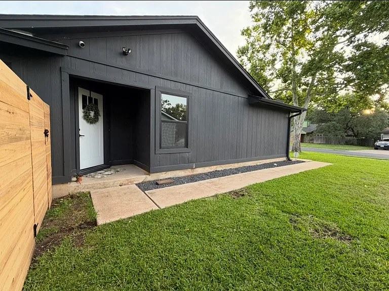 8205 Cattle Dr — Photo 5