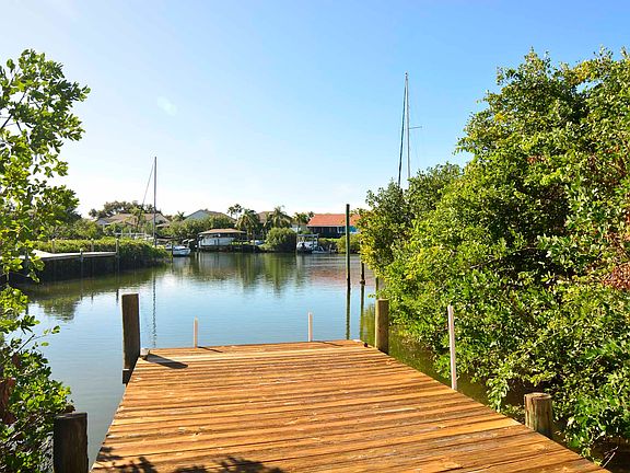Dock