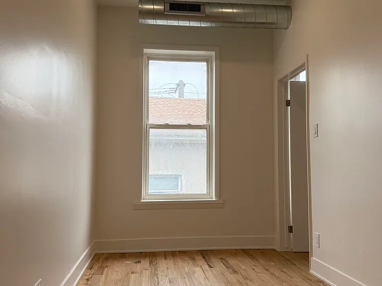 2013 S Loomis St #2R — Photo 6