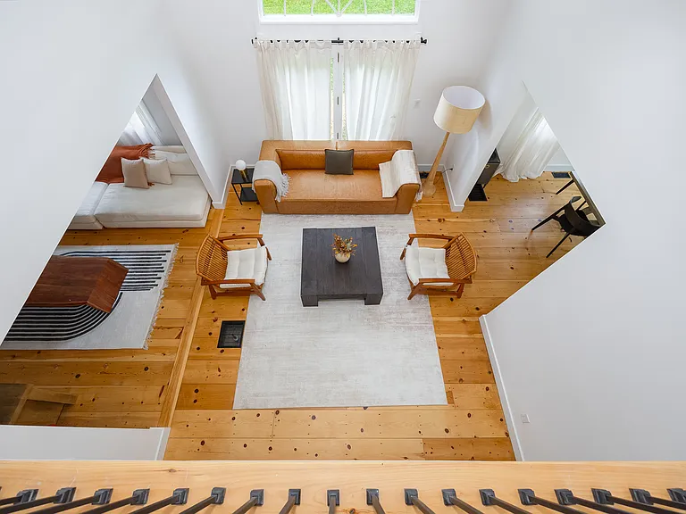 4 Cove Rd — Photo 13