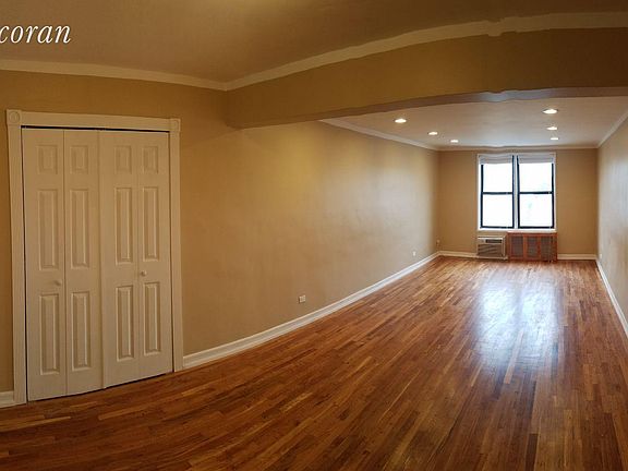 2nd image of 2800 Coyle St APT 0402