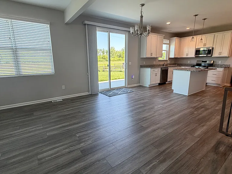 5148 Rock Creek Dr — Photo 6