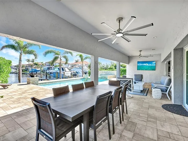 6448 Griffin Blvd — Photo 35