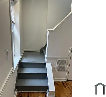4215 Viola St #2R — Photo 15