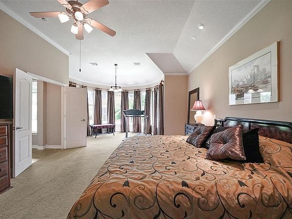 5th image of 8622 Jackson Creek Bend Ln
