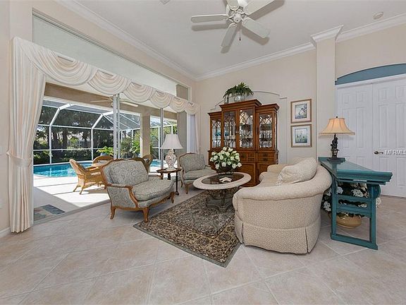 3rd image of 568 Laurel Cherry Ln