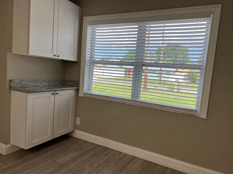 12149 Ridge Rd — Photo 5