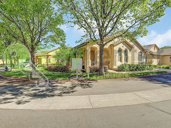 4th image of 1096 Marseille Ln
