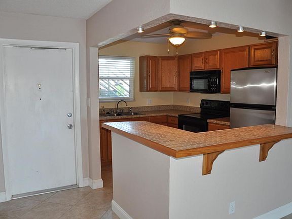 4th image of 2901 N Halifax Ave APT 102