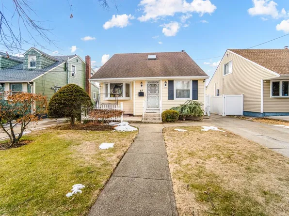 49 Perry Street, Hempstead, NY 11550